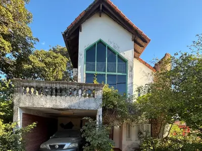 Land for sale with house in San Vicente, Asunción 2