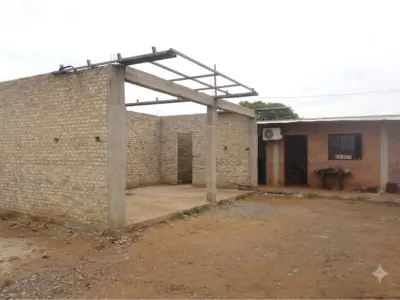 Terreno à venda com construção em Guazú Virá, Itauguá 4