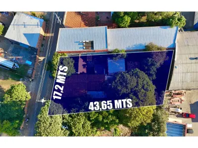 Land for sale with existing construction in Trinidad, Asunción 3