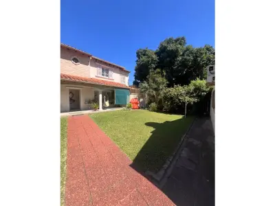 Terreno en venta con edificación en San Lorenzo 4
