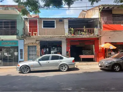 Land for sale with income-producing building in Vista Alegre 2