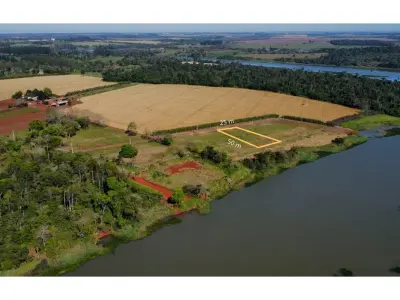 Terreno en venta con frente al Río Acaray, Km 14 4