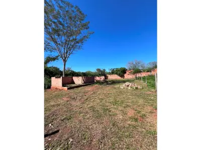 Terreno à venda com meia construção em Itá, Central 2