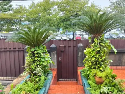 Terreno en venta con residencia en Villa Aurelia 4