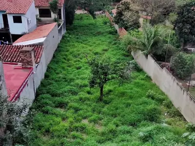 Terreno en venta de 1111 m² de calle a calle en Lambaré 4
