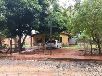 Terreno à venda com casa em Ñemby, 1442 m² 3