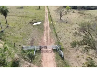 Terreno à venda de 152,5 ha em Juan De Mena, Cordillera 3