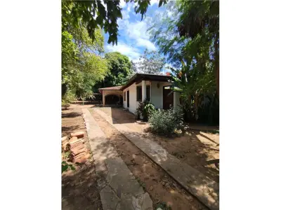Terreno en venta de 1.600 m² en Mariano Roque Alonso 4