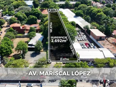 Land for sale on Avda. Mcal. López, Laguna Grande 2