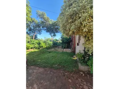 Terreno à venda de 366 m² em San Lorenzo 4