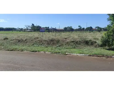 Terreno en venta de 420 m² en esquina en Hohenau 3