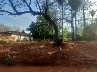 Terreno à venda de 420 m² em Ypané, Central 3