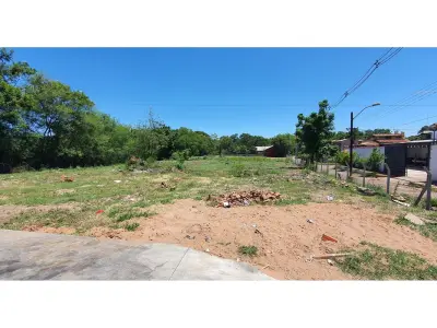 Terreno à venda de 5.600 m² em San Lorenzo 2