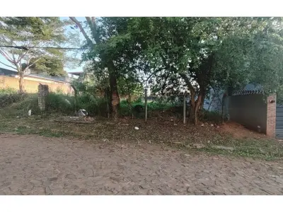 Terreno à venda de 720 m² em Villa Elisa, bairro 8 de Diciembre 3