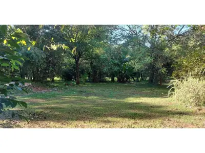 Terreno en venta de 9.945 m² en Presidente Franco 4