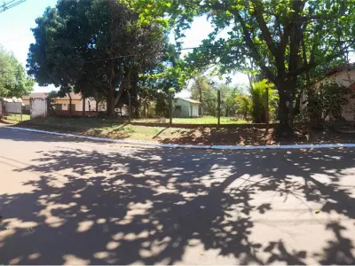 Terreno à venda de rua a rua em San Miguel 4