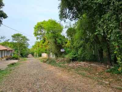 Terreno à venda em Areguá com vista para o lago 2