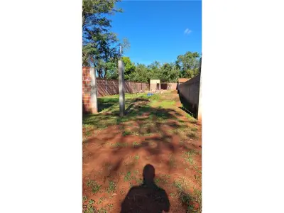 Terreno à venda em Areguá, região de Pindolo 4