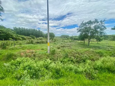 Terreno à venda em Arroyos y Esteros, Cordillera 3