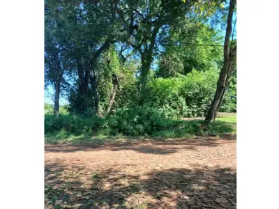 Terreno à venda no bairro 8 de Diciembre, Encarnación 3
