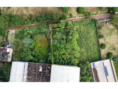 Terreno à venda no Barrio Catedral, Ciudad del Este 4