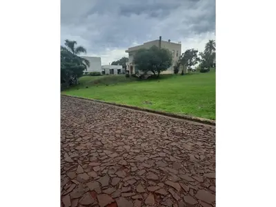 Terreno en venta en barrio cerrado Agua Vista, Itapúa 3