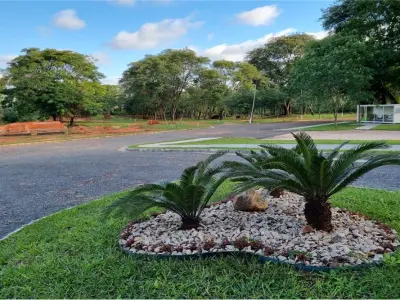 Terreno à venda em condomínio fechado Floresta, Villa Elisa 4