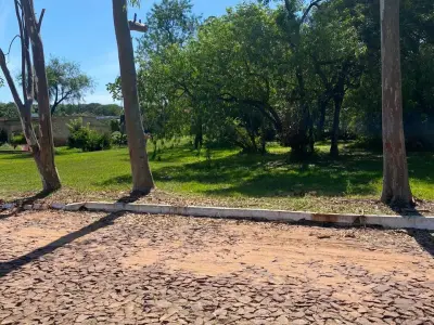 Land for Sale in Gated Community, Ypáné 5