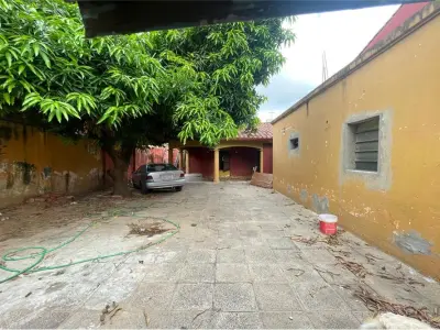 Terreno en venta en Barrio Herrera, Asunción 4