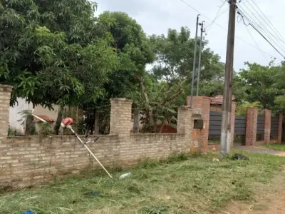 Terreno à venda no bairro Yca'a, Luque 3