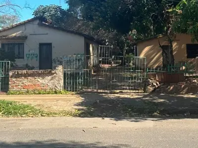Terreno à venda em Bella Vista, Assunção 2