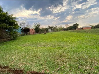 Terreno à venda em Bella Vista, Itapúa 2