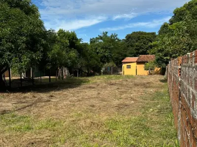 Terreno en venta en Cañada Garay, Luque 2