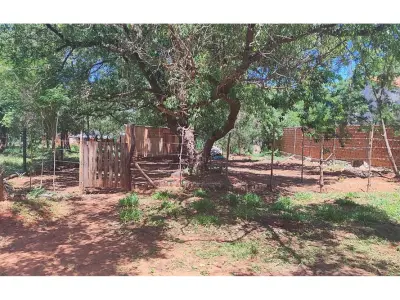 Terreno à venda em Cañada Garay, Luque 3