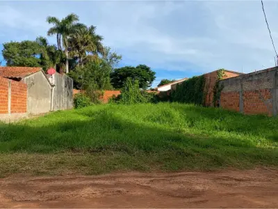 Terreno à venda em Cañada Garay, Luque 2