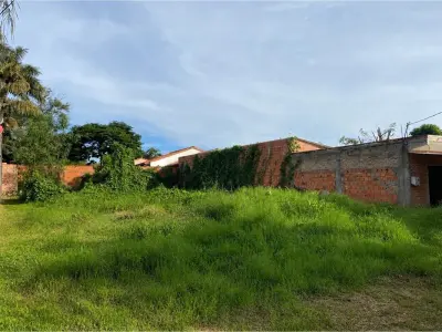 Terreno à venda em Cañada Garay, Luque 5
