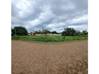 Terreno à venda em Capiata, bairro Roberto L. Petit 3