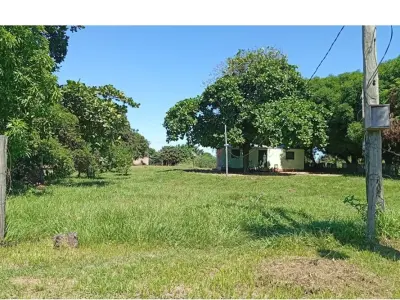 Terreno en venta en Carmelo Peralta con vista al río 2