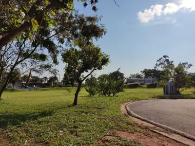 Terreno à venda no Condomínio Aqua Village, Altos 2