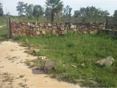 Terreno à venda em Costa Azul, Limpio 3