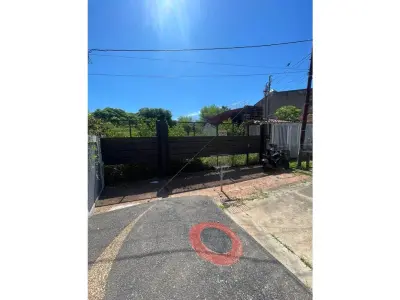 Terreno à venda no Cuarto Barrio, Luque 3