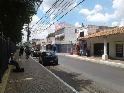 Land for sale in the commercial center of Luque 3