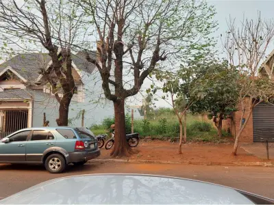 Terreno en venta en el centro de Encarnación 5