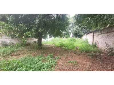 Terreno à venda no centro de Luque, 420 m² 4