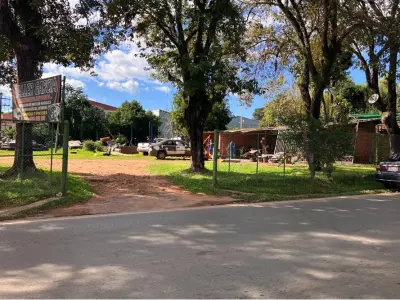 Terreno à venda no centro de San Lorenzo 2