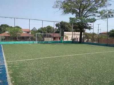 Terreno à venda no centro de Villeta, Central 2