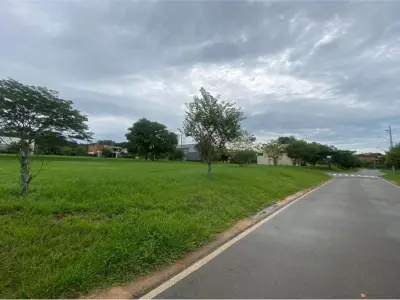 Terreno à venda no condomínio Aqua Village, Altos 2