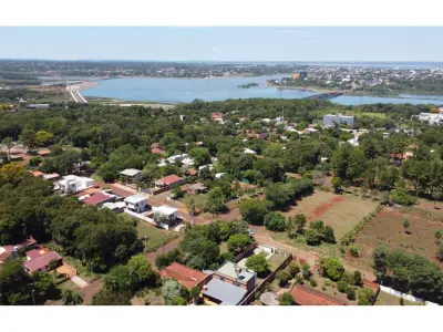 Terreno à venda em Encarnación, Itapúa 4