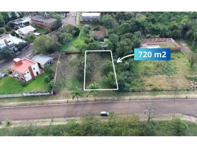 Terreno en venta en Encarnación, Itapúa 3