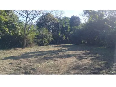 Terreno en venta en Encarnación, Itapúa 2